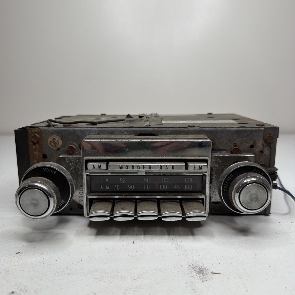 1967 Oldsmobile Toronado Cutlass 88 98 GM Delco OEM AM/FM Wonder-Bar Radio